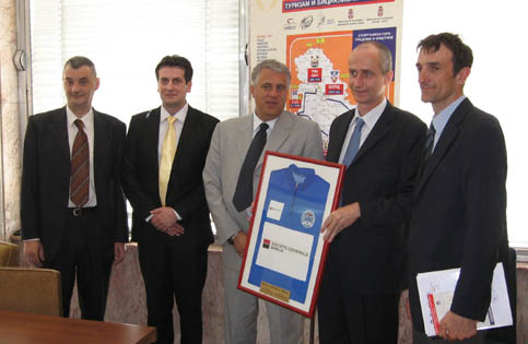 predstanici organizatora sa Gioranom Kreclovicem u sredini